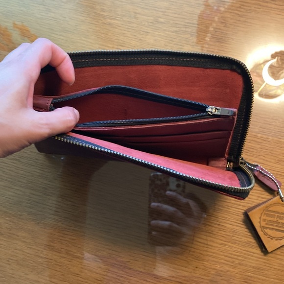 Hide & Drink Leather Long Zippered Wallet - Picture 4 of 11